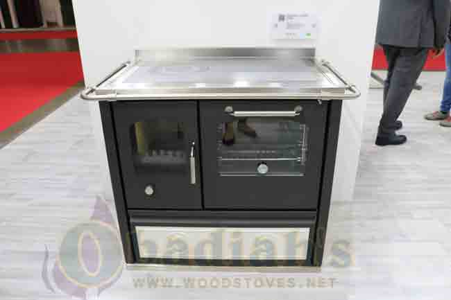 De Manincor Wittus Eco Series Wood Cookstove - Not Available