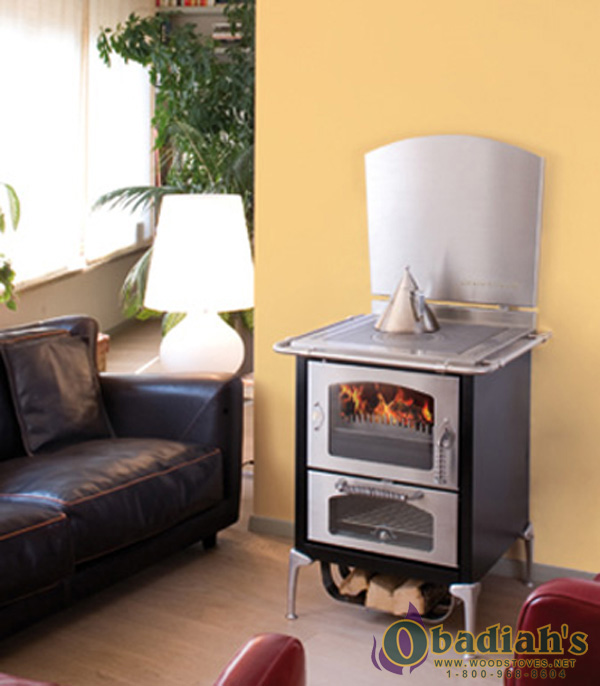 domina wood burning cookstove by De Manincor