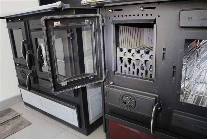 Guliver Wood Cook Stove by Guca Guliver Wood Cook Stove by Guca