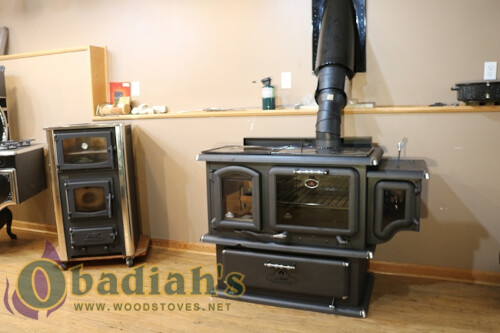 J.A Roby Chief Wood Cook Stove w/Side Water Reservoir J.A Roby Chief Wood Cook Stove w/Side Water Reservoir