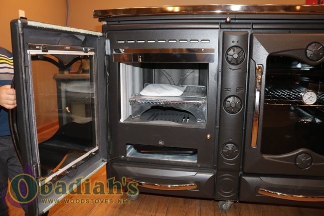 La Nordica America Wood Cookstove