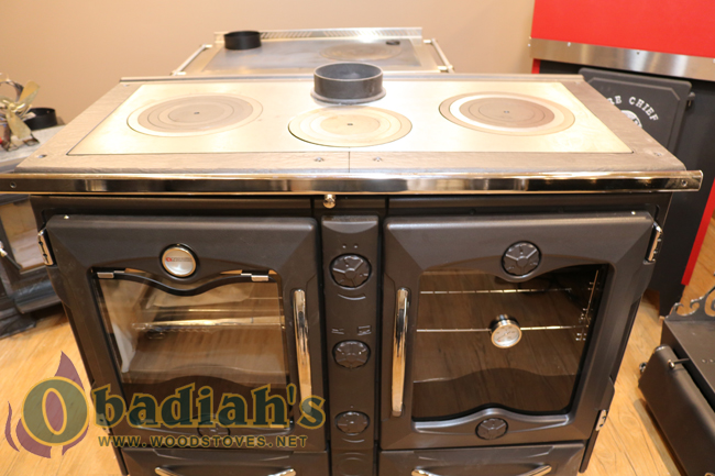 La Nordica America Wood Cookstove