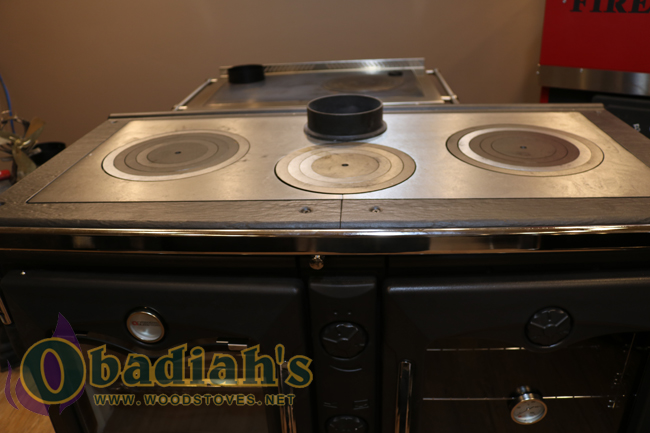 La Nordica America Wood Cookstove