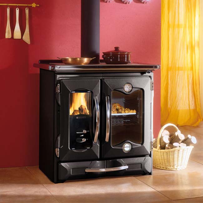 America Wood Cook Stove by La Nordica