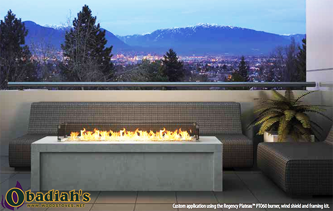 The Regency Plateau PTO Outdoor Gas Burner Linear Fireplace features a beautiful modern design that
