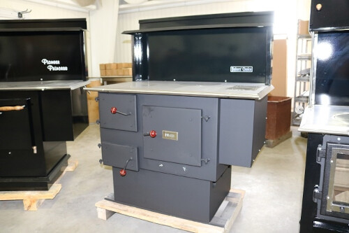 Pioneer Baker’s Choice Wood Cookstove Pioneer Baker’s Choice Wood Cookstove