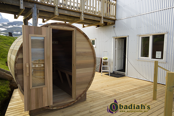 Northern Lights Outdoor Cedar Barrel Sauna